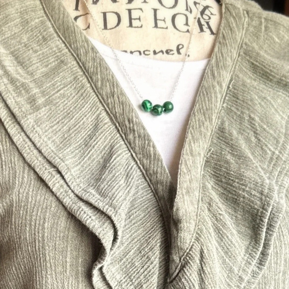 Malachite Trinity prosperity dainty necklace 925 silver stamped/malachite - Picture 1 of 7